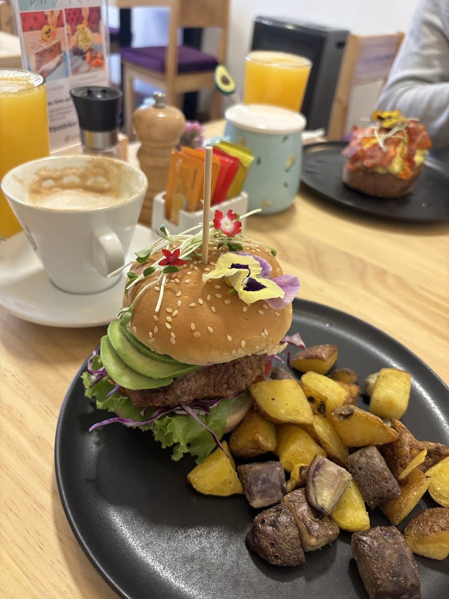 Avocado, toast & more. - Photo 2