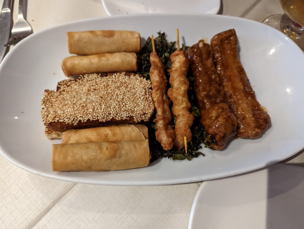 Bamboo Chinese & Thai Restaurant - Photo 1