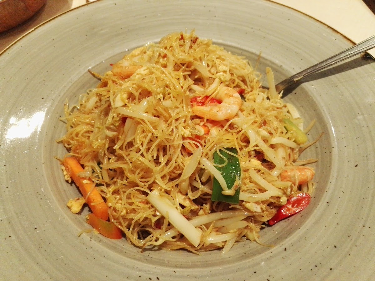 Bamboo Chinese & Thai Restaurant - Photo 8