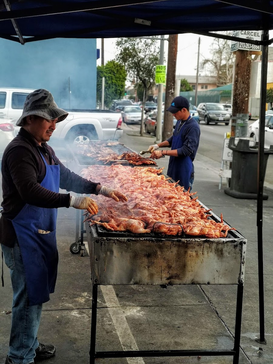 Tacos Los Carnales - Photo 2