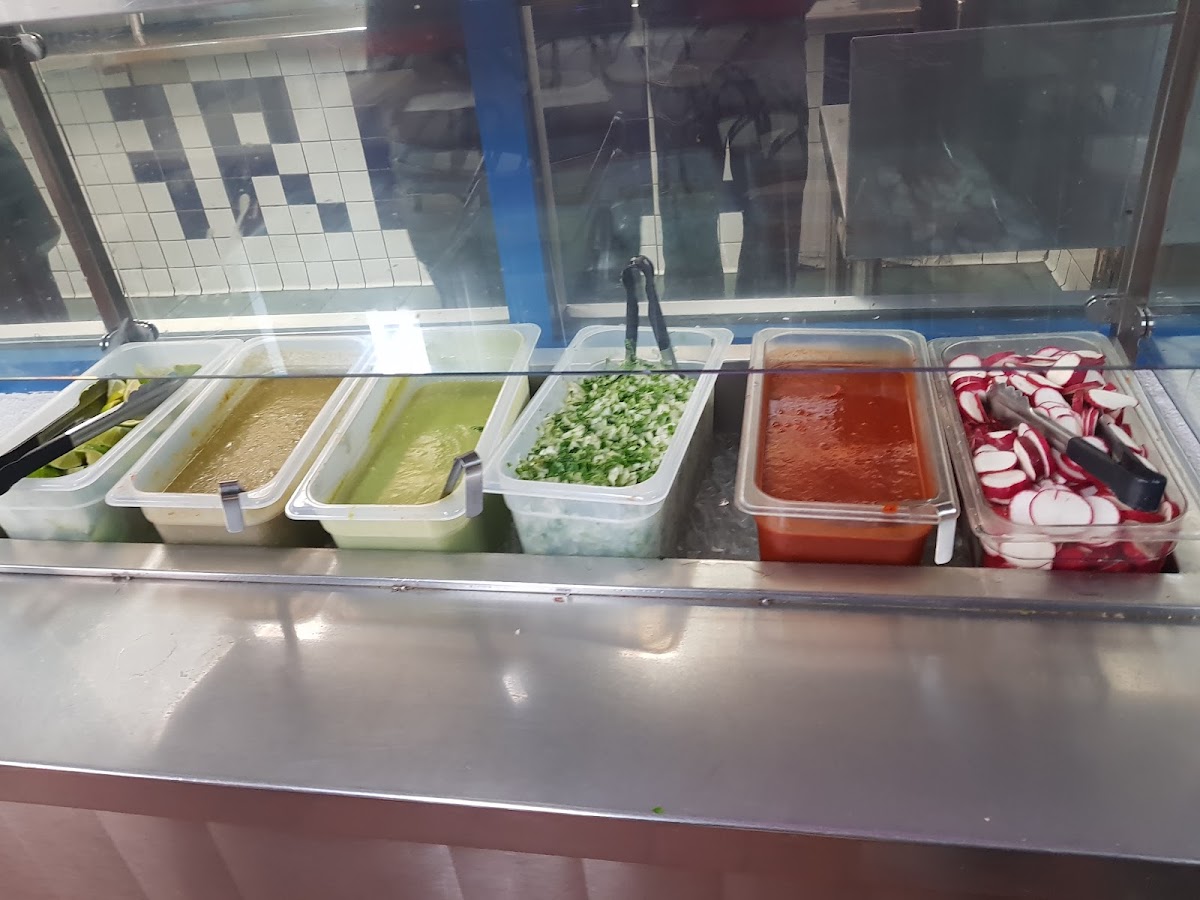 Tacos Los Carnales - Photo 3