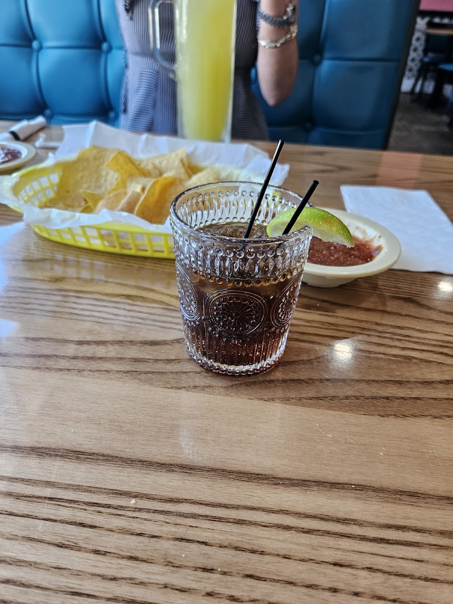 Don Nachos Fairburn - Photo 1