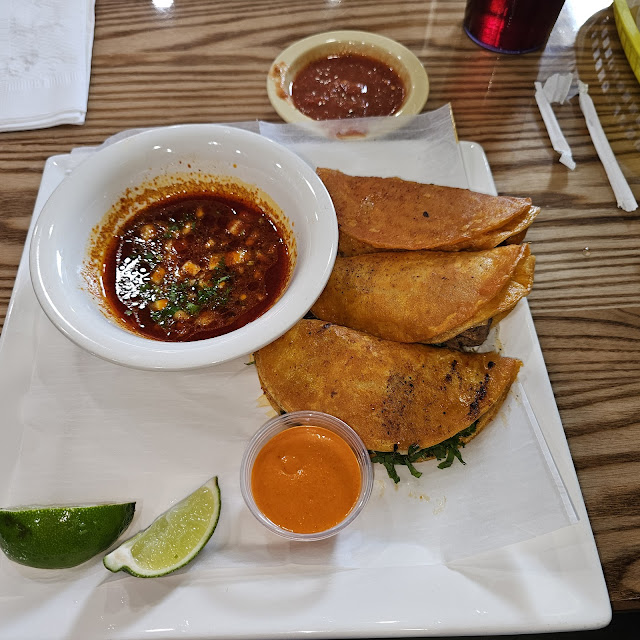 Barrios Tacos