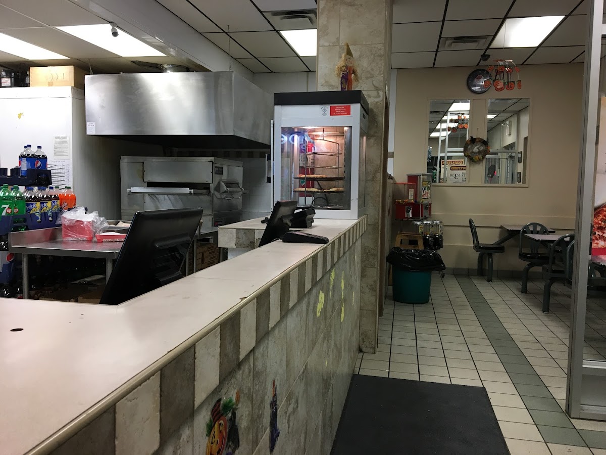 Godfathers Pizza - Norwich - Photo 2