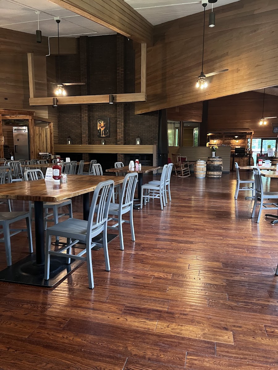 The Restaurant at David Crockett - Photo 1