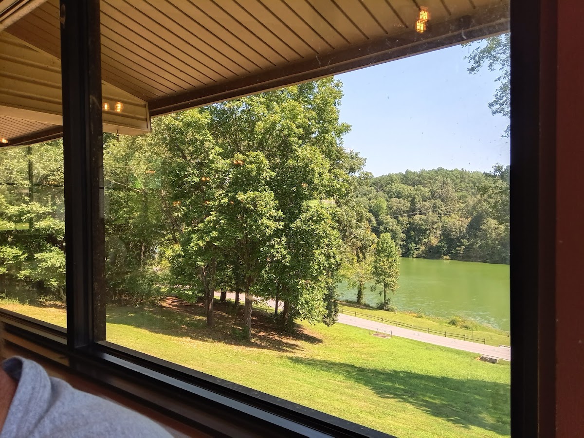 The Restaurant at David Crockett - Photo 2