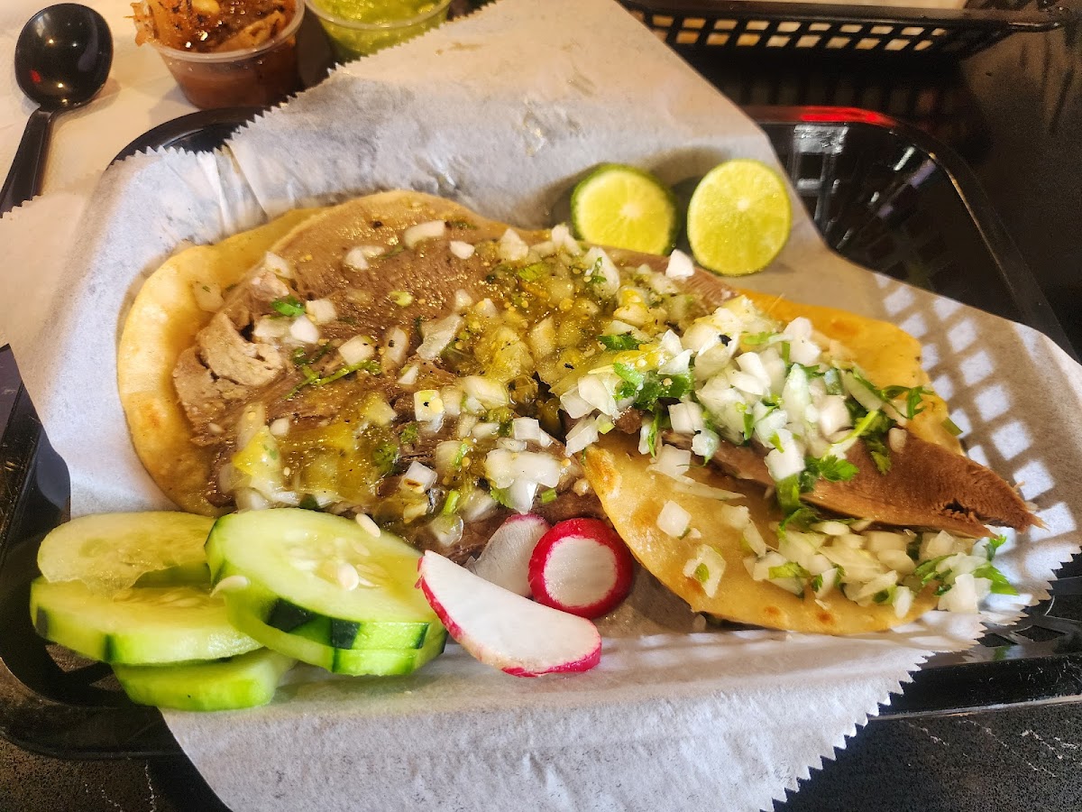 Tacos Los Vales - Photo 1