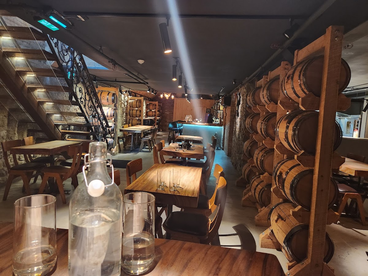 Brothers Grimm Bistro - Photo 4