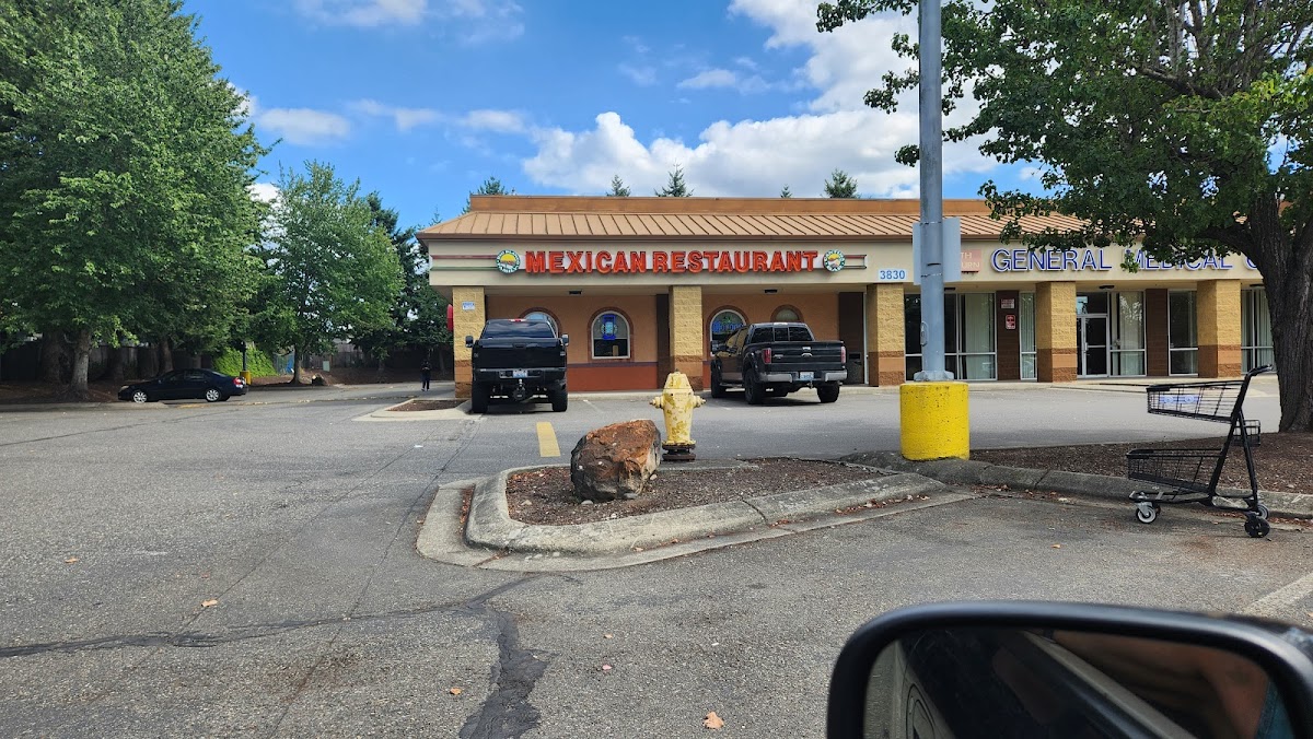 Rio Blanco Family Restaurant - Photo 9