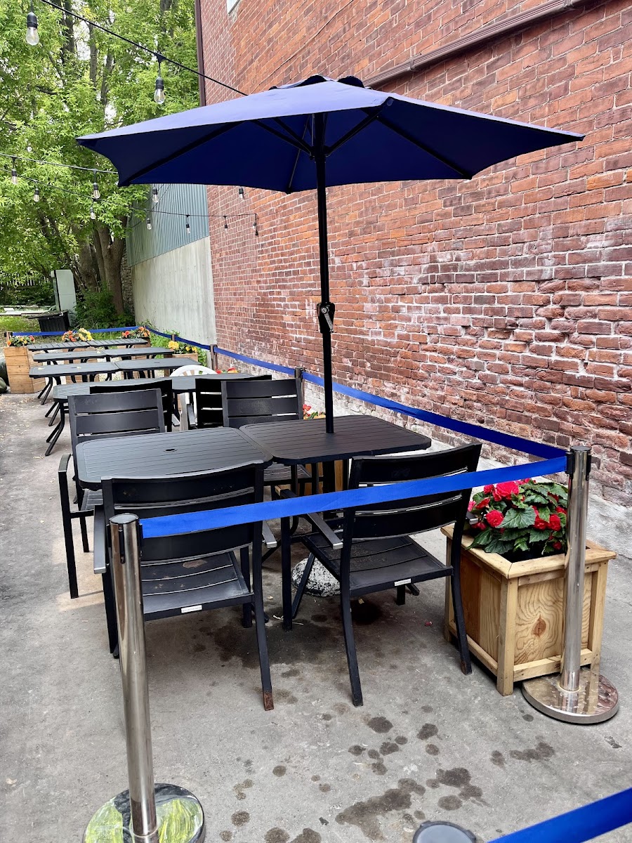 Tap & Tonic Pub and Bistro - Photo 3