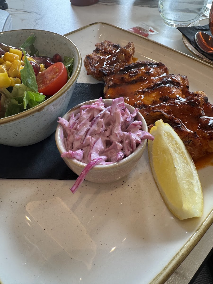 Marlo's Brasserie - Photo 1