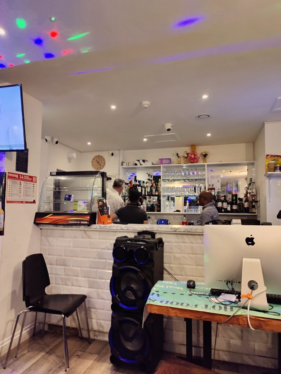 Tamar's Restaurant & Wine Bar - Photo 3