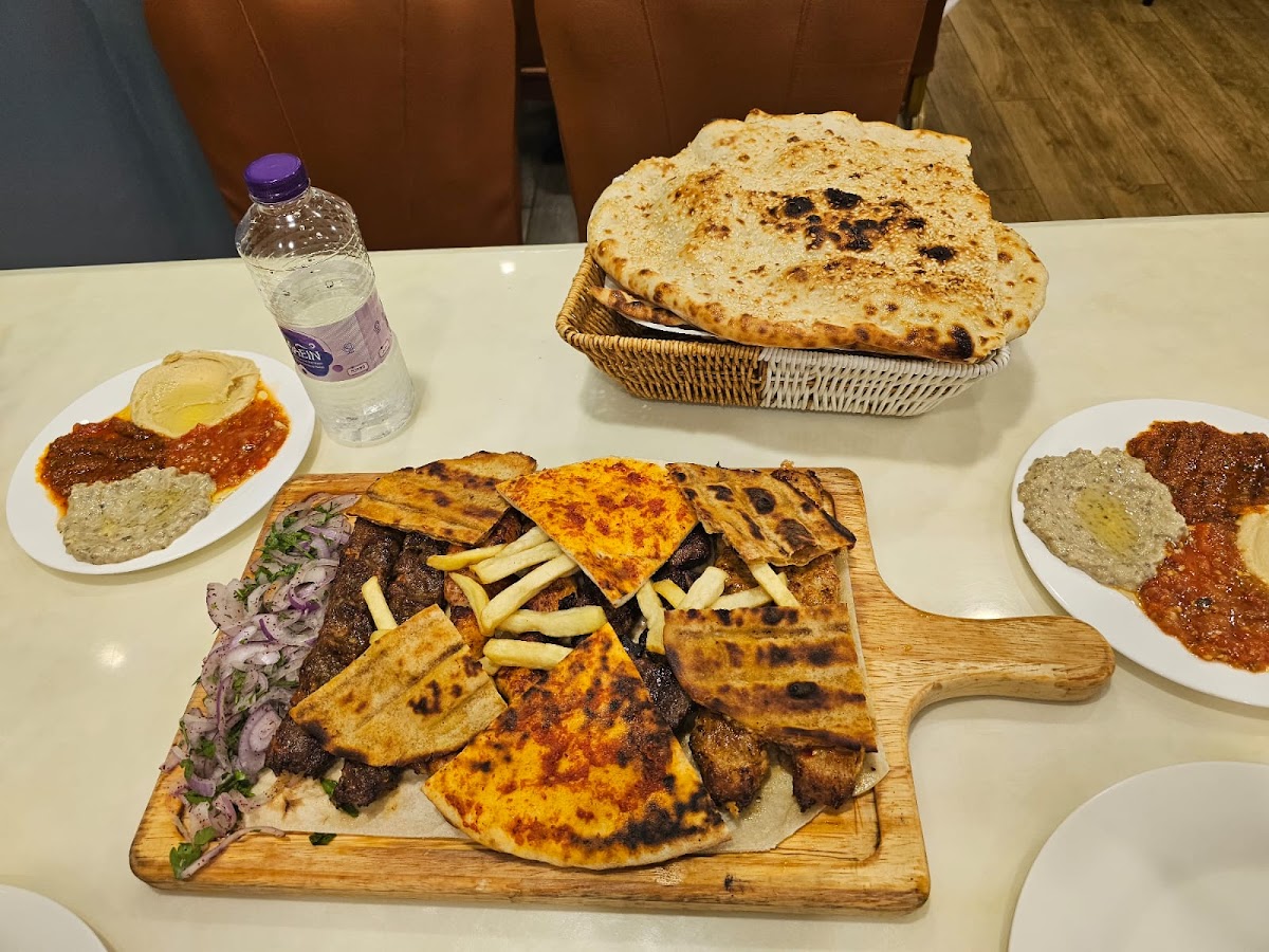 ALRAYYAN TURKISH RESTAURANT - Photo 3