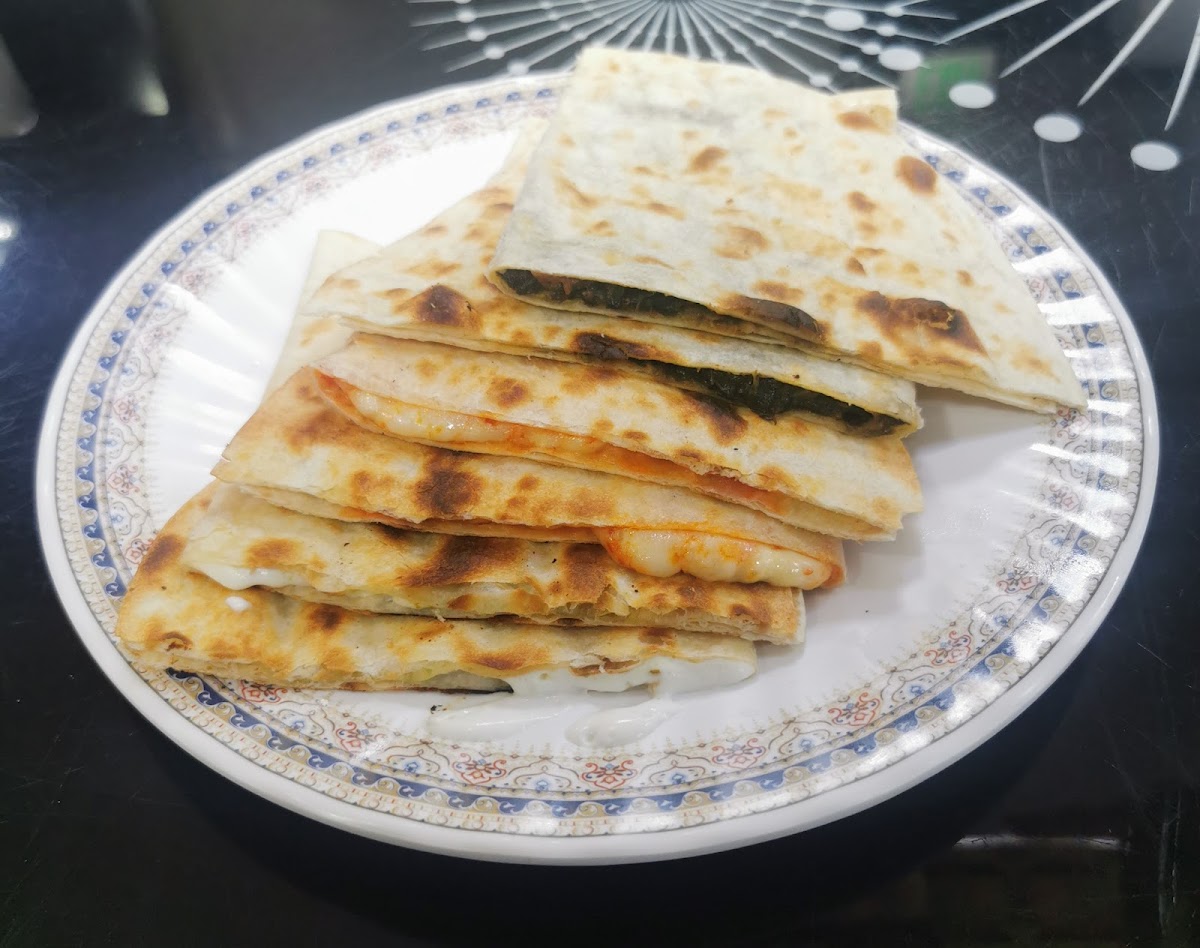Istanbul Sultan Dining Restaurant - Photo 9