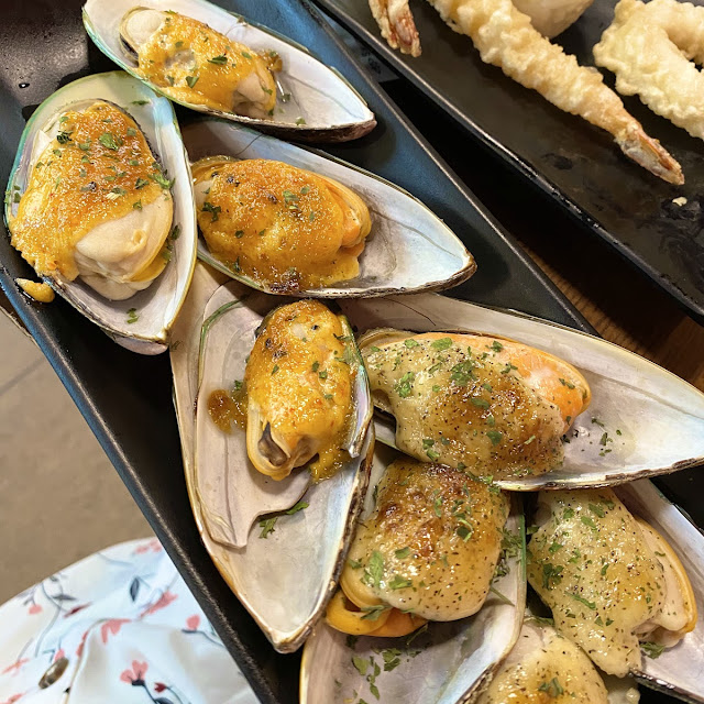 Grilled Mussels