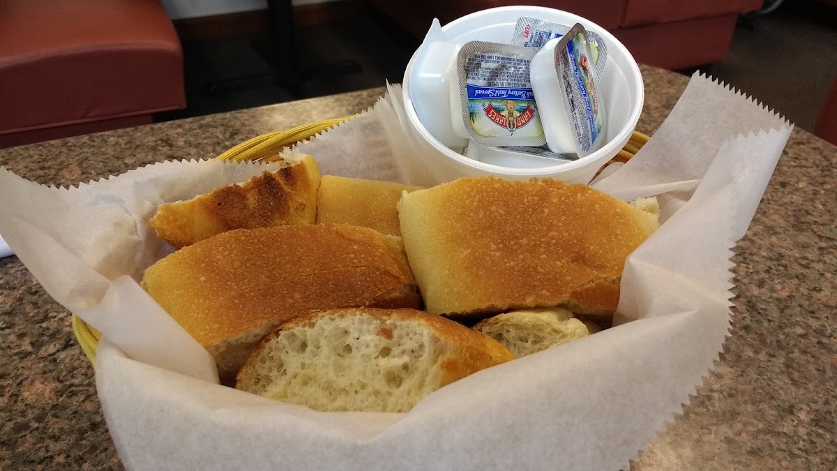 Schiano's Italian Restaurant - Photo 3