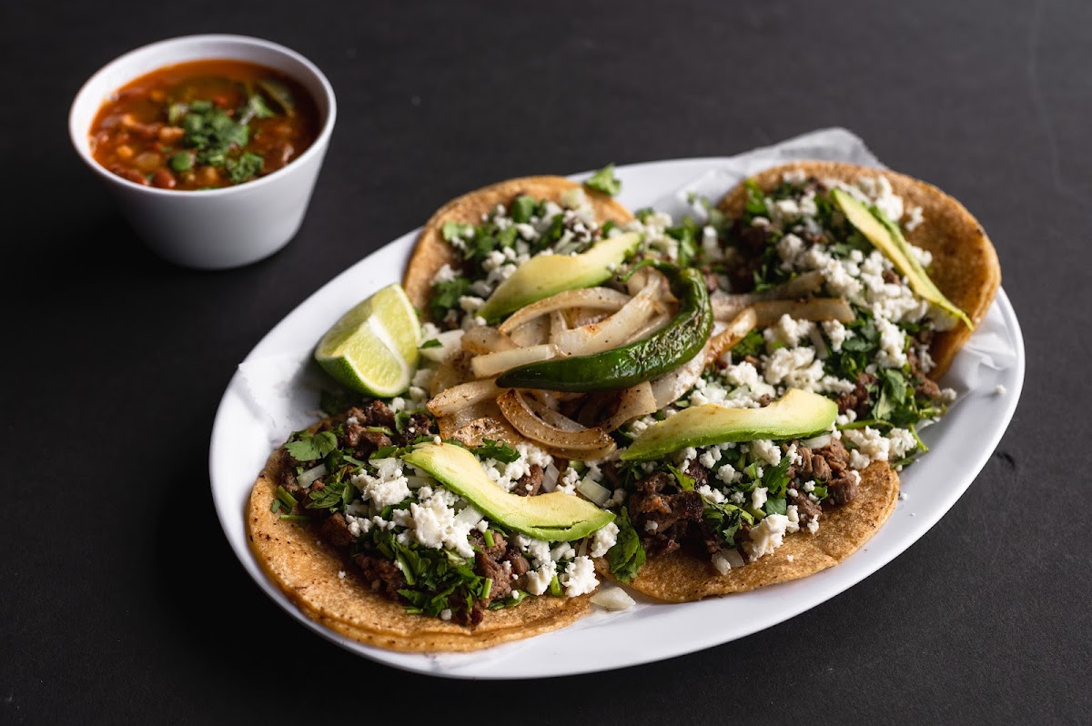 Taqueria El Bayo - Photo 4