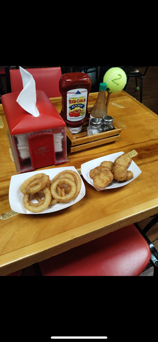 Honey's Hotdogs - Photo 1