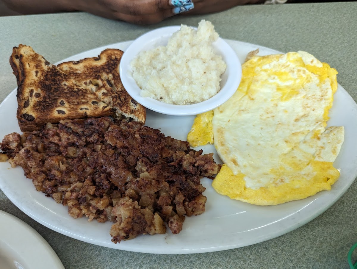 RJ's Diner - Photo 4