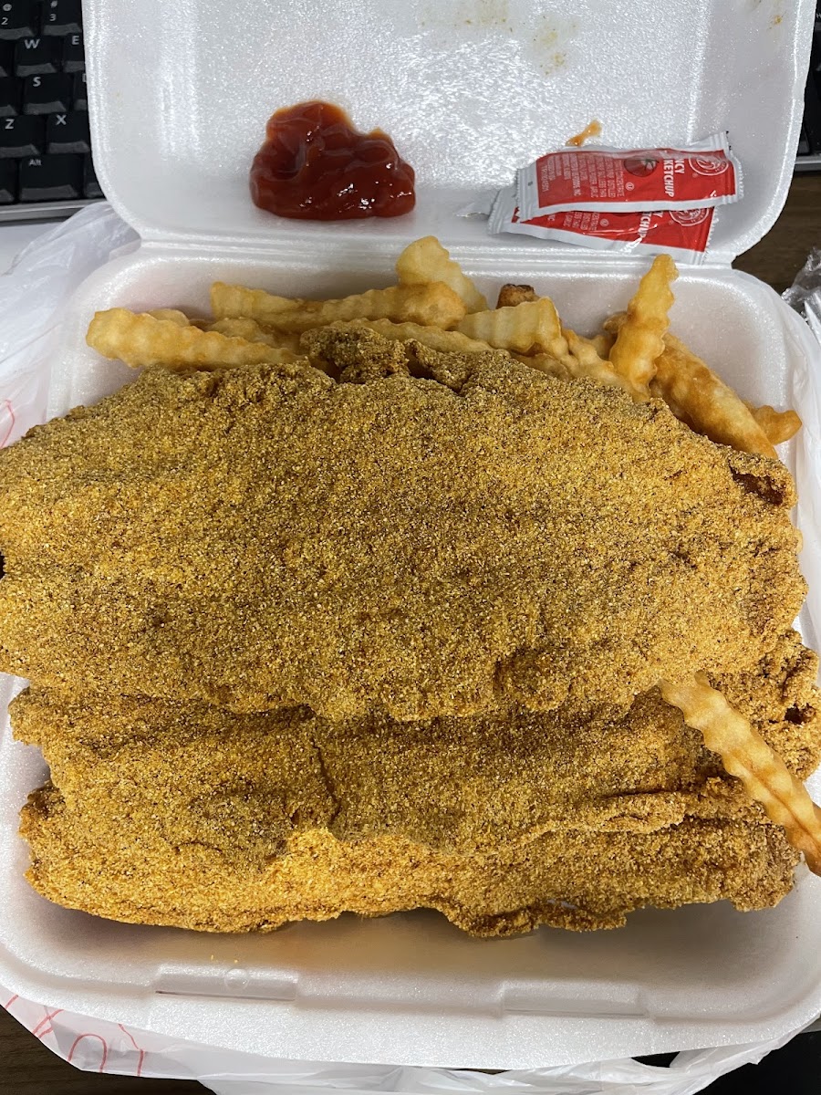 Dan's Seafood & Chicken - Photo 2