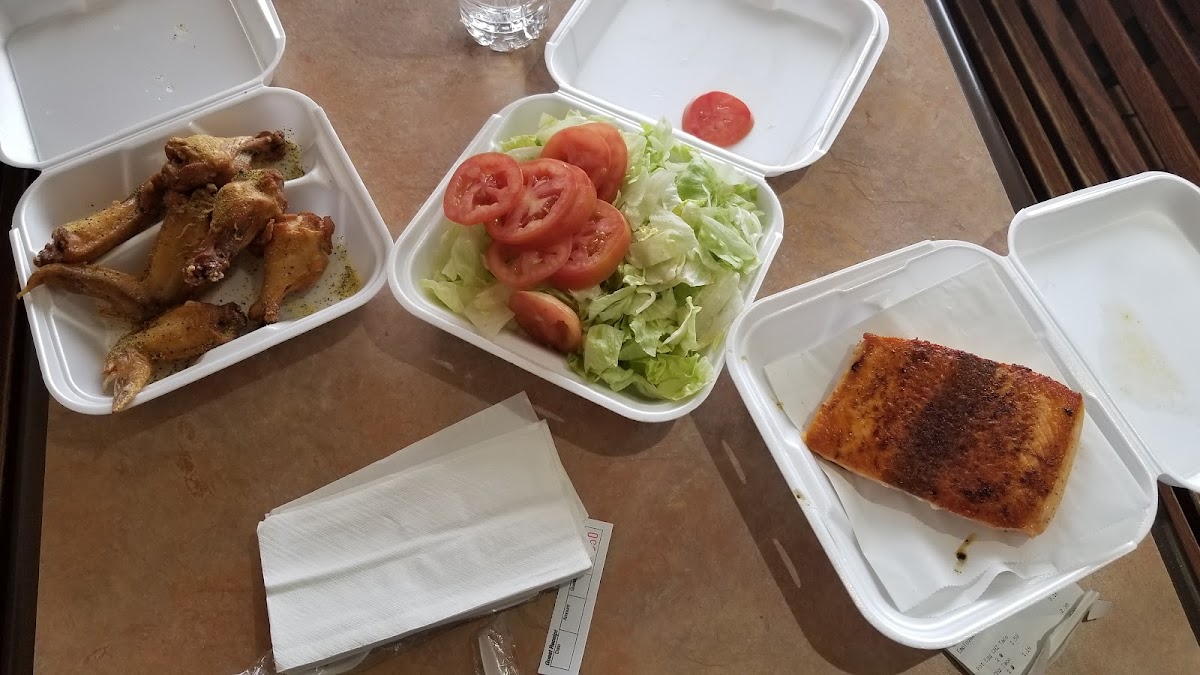 Dan's Seafood & Chicken - Photo 4