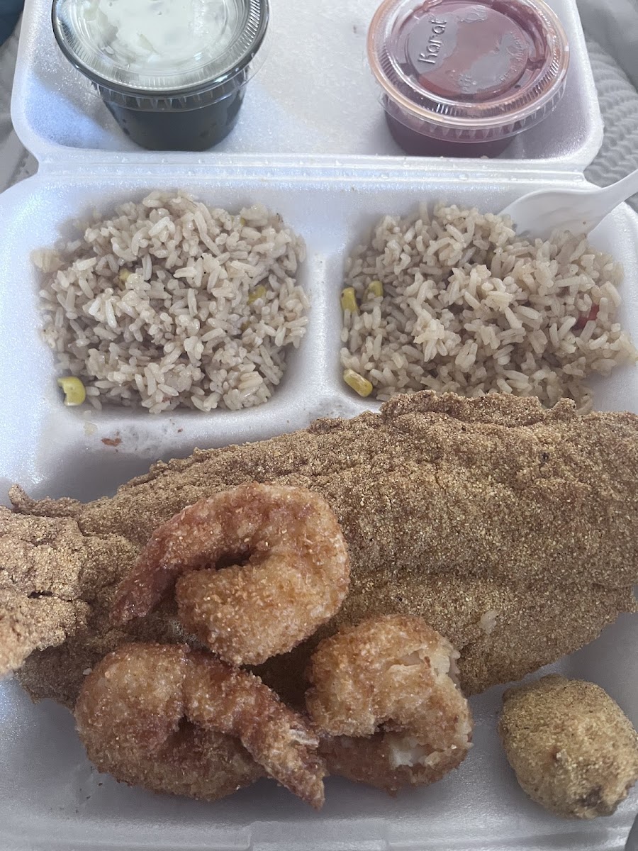 Dan's Seafood & Chicken - Photo 5