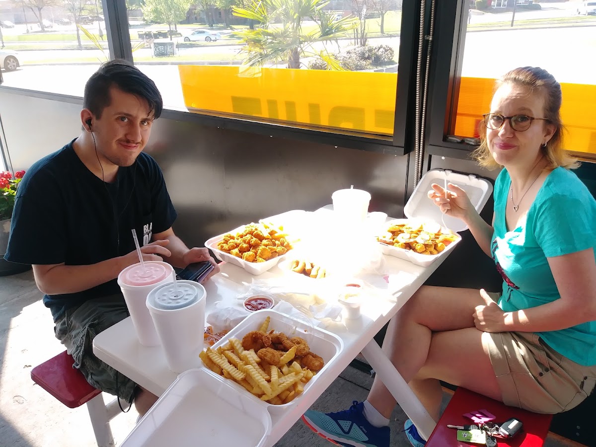 Dan's Seafood & Chicken - Photo 7
