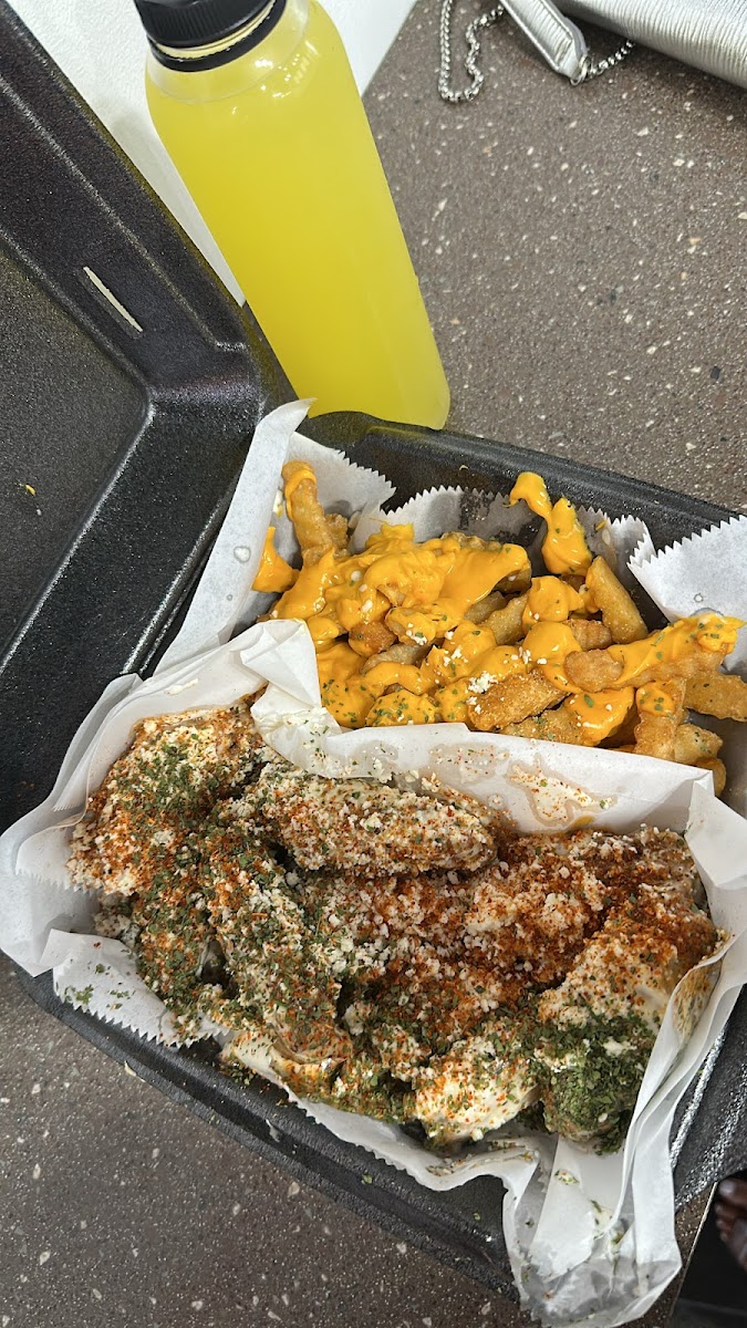 Why Not Wings - Photo 2