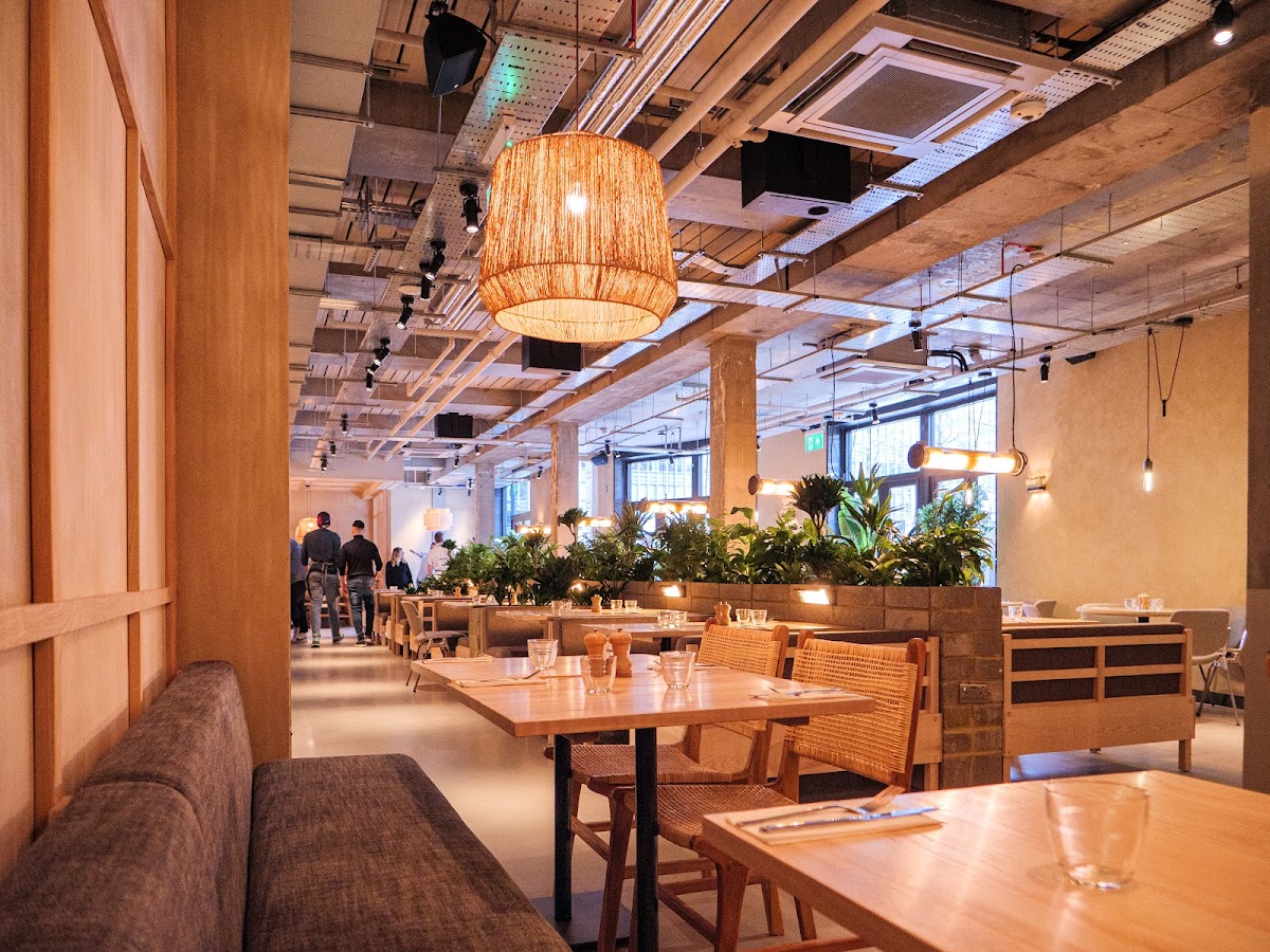 Caravan Canary Wharf Restaurant - Photo 2