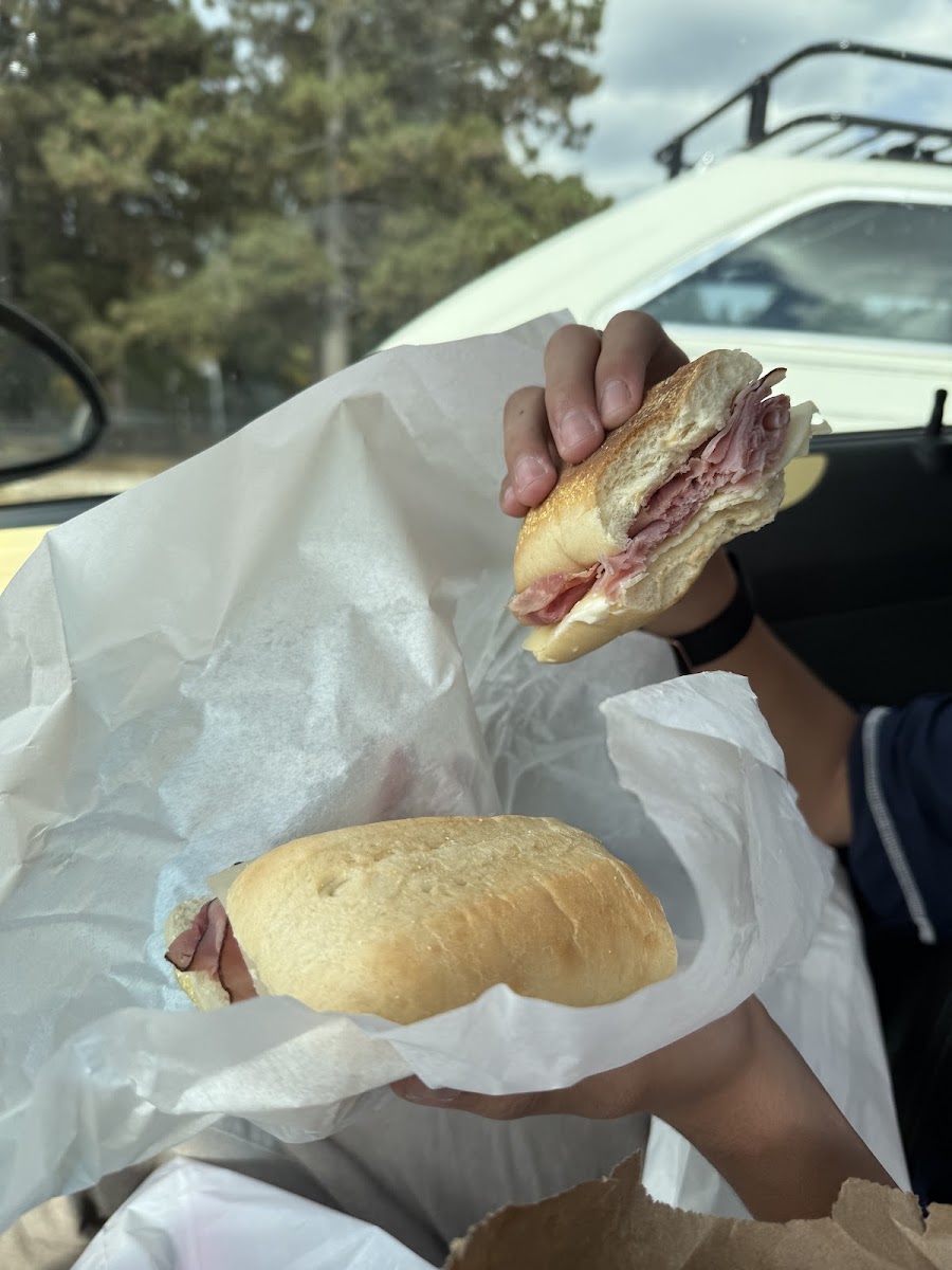 Cloudcroft Sandwich Shop - Photo 4
