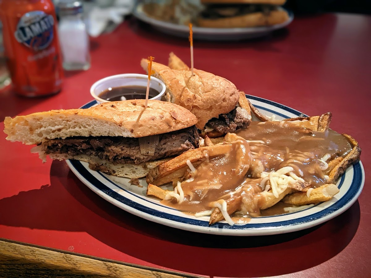 Poncho's Pub & Grill - Photo 9