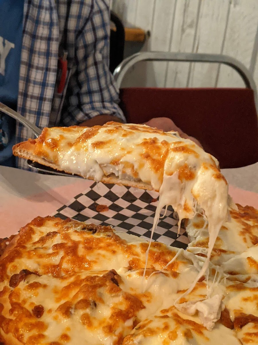 Poncho's Pub & Grill - Photo 2