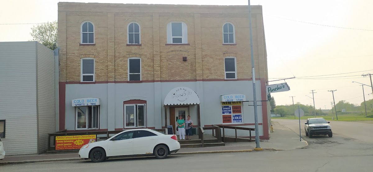 Poncho's Pub & Grill - Photo 3
