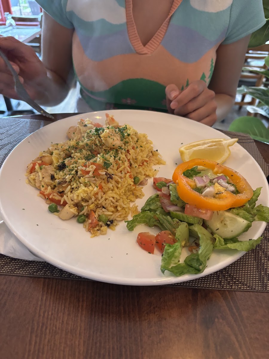 Garden House Restaurant - Photo 4