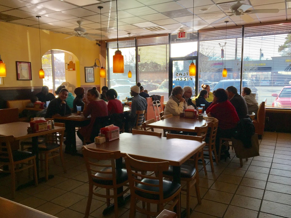 Atlas Pizza - Photo 6