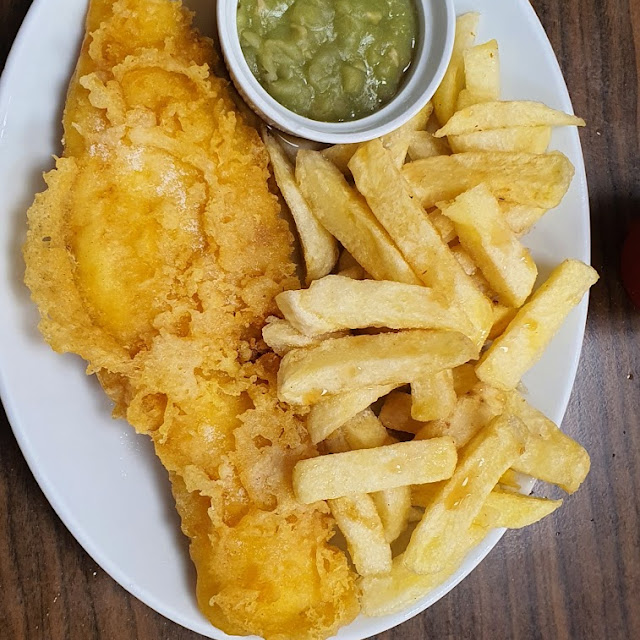 Cod and Chips Mushy Peas