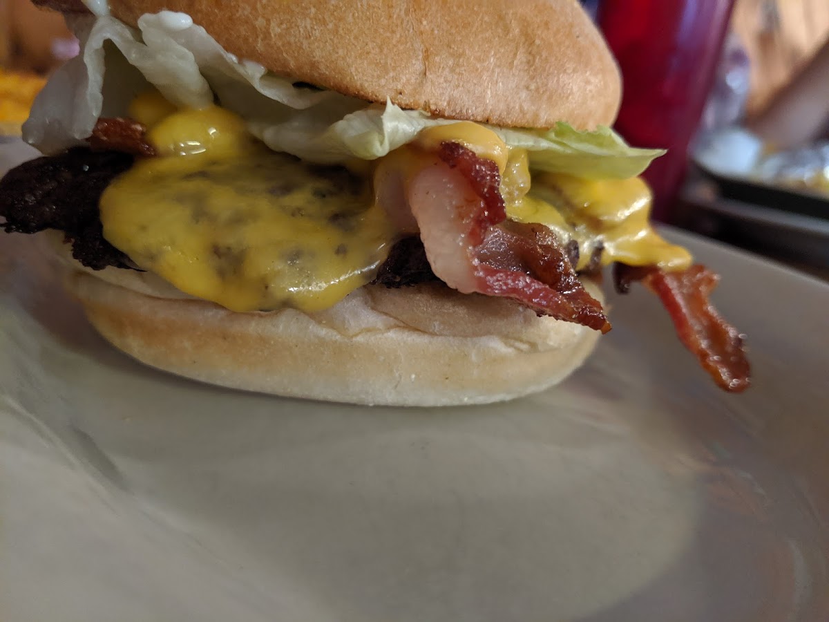 Melanie's Family Restaurant - Photo 6