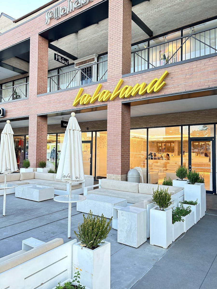 La La Land Kind Cafe