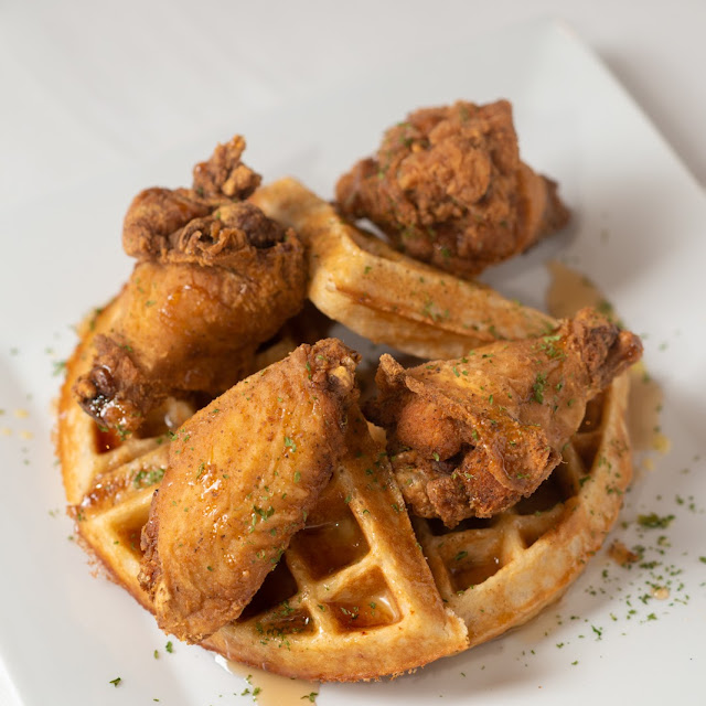 Chicken & Waffle