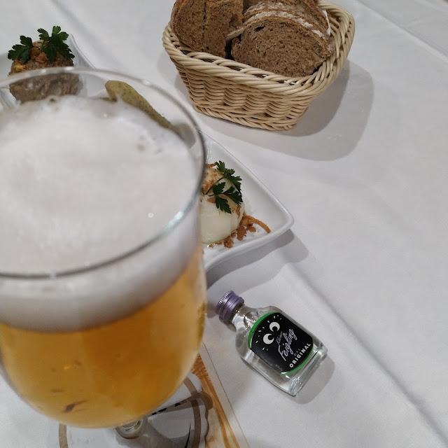 Begrüßung Mit Brot Und Schmalz