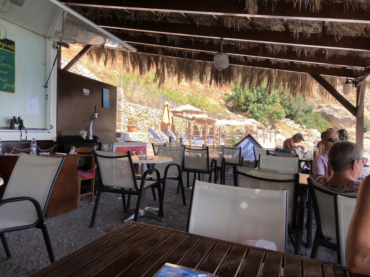 Akroyiali Beach Bar - Photo 9