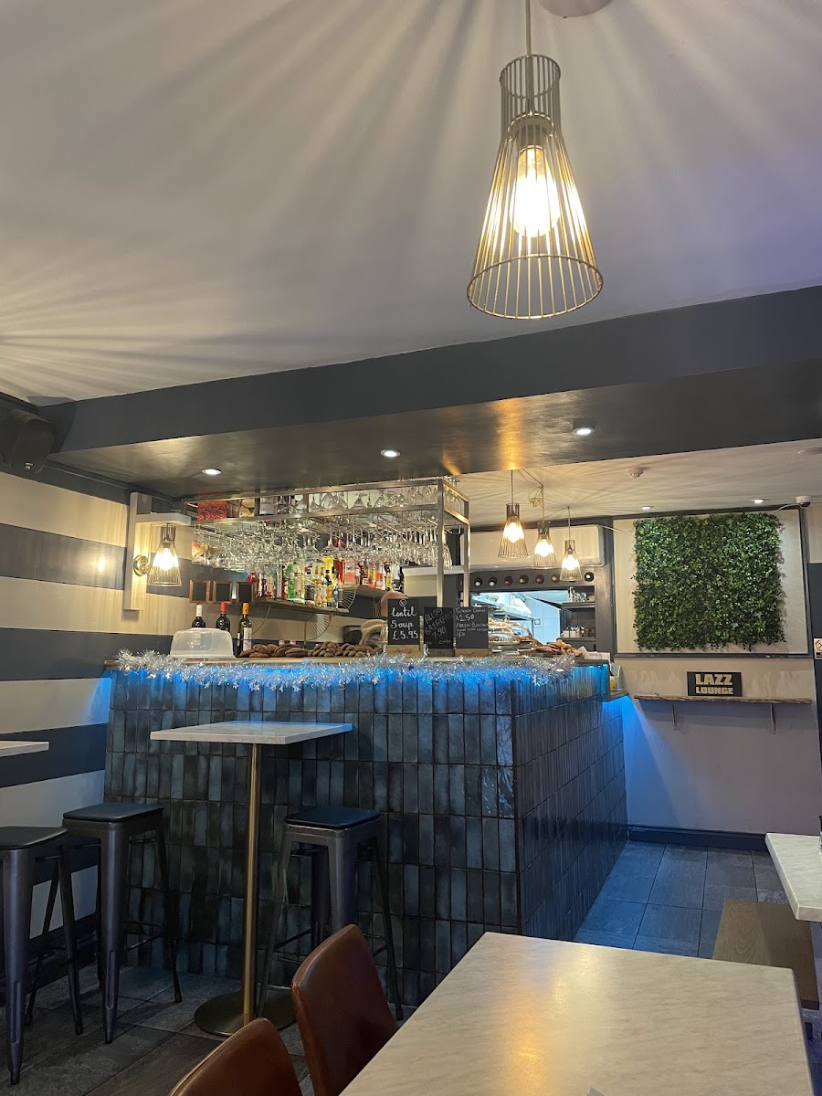 Lazz Lounge