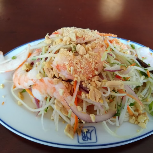 Green Papaya Salad with Prawns