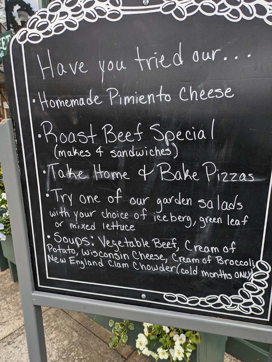 Main Street Pizza & Deli - Photo 6
