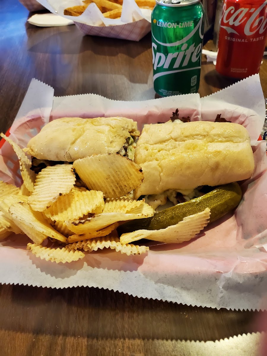 Willy's Tavern & Drive Thru - Photo 2