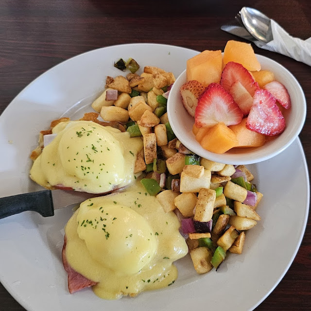 Eggs Benedict