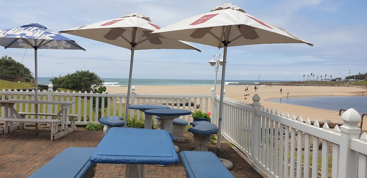 Buccaneers Beach bar and grill