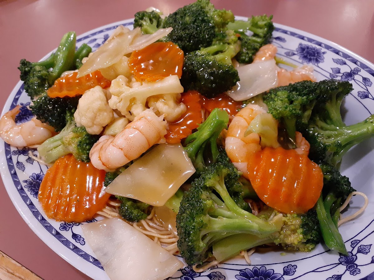 May Mei Chen’s Chinese Restaurant - Photo 7
