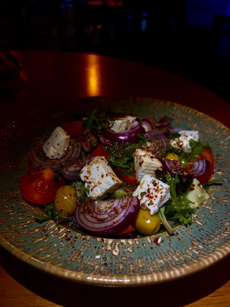 Teez Bar & Kitchen - Photo 3