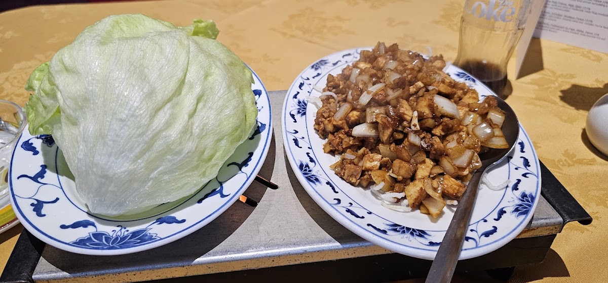 Vineyard Cantonese Restaurant - Photo 3